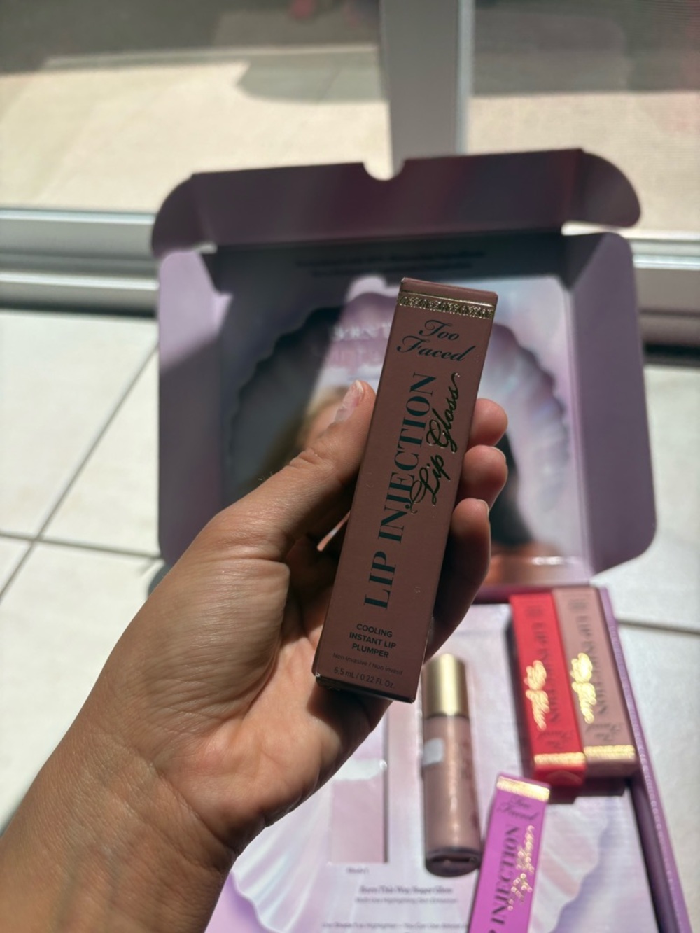 Too Faced Lip Injection Glossy Plumper - Mauve Pink